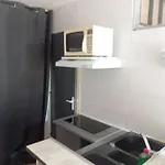 Ensoleille Avec Balcon