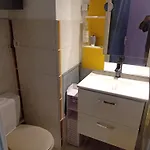 דירה Ensoleille Avec Balcon *