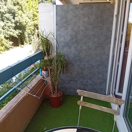 Meublé Ensoleillé Fibre Bouygues Appartamento Nîmes
