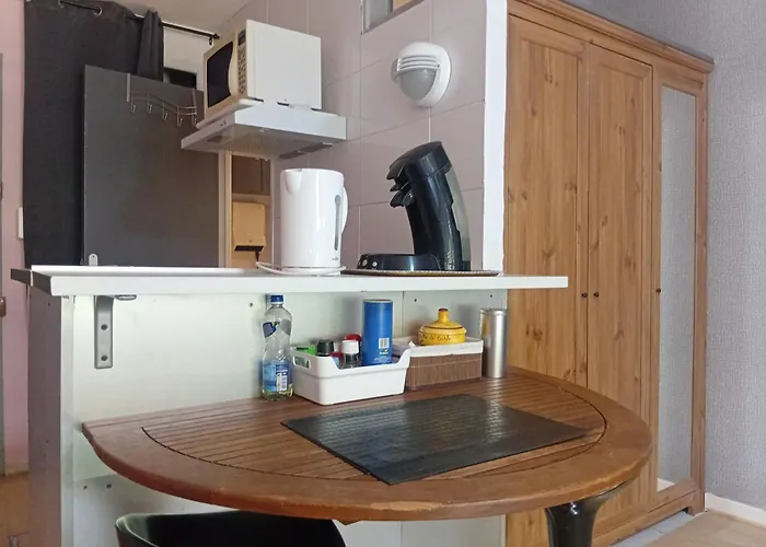 דירה Ensoleille Avec Balcon *